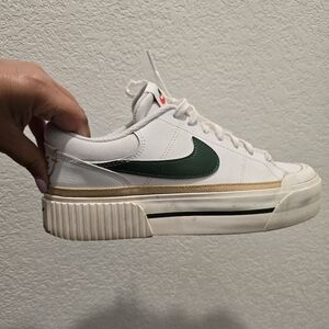 Nike White and Green Sneakers